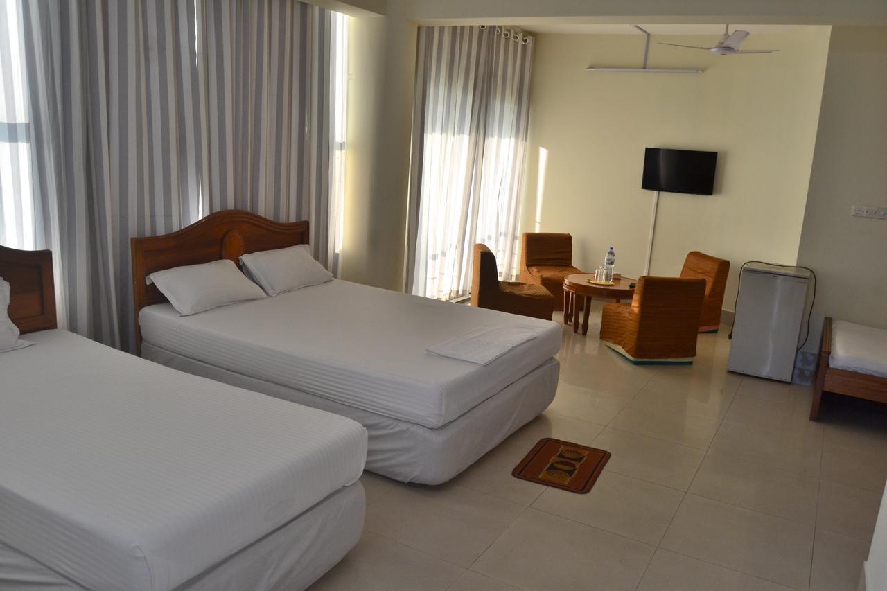 Hotel Marine Plaza Cox's Bazar Buitenkant foto