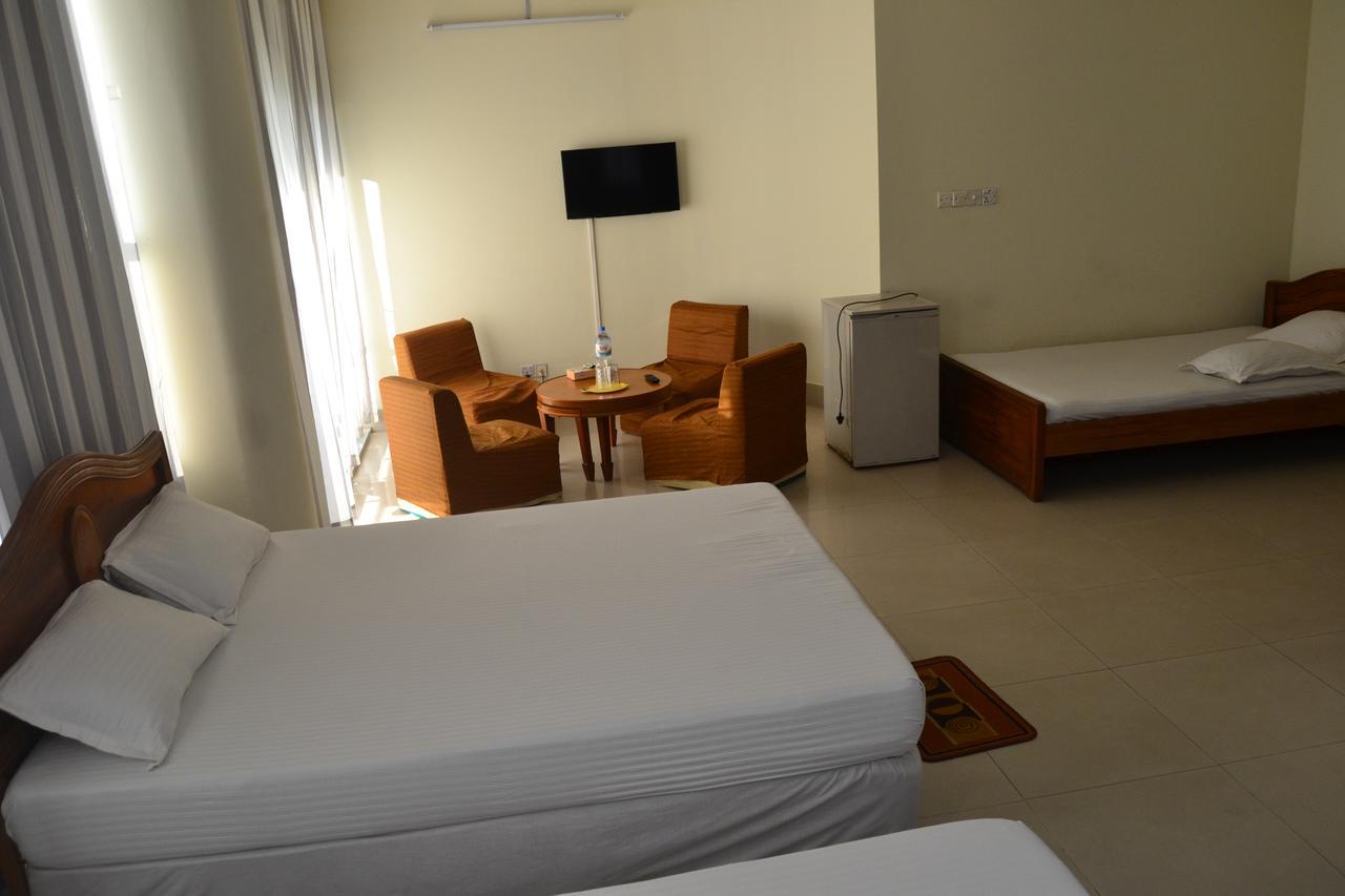 Hotel Marine Plaza Cox's Bazar Buitenkant foto
