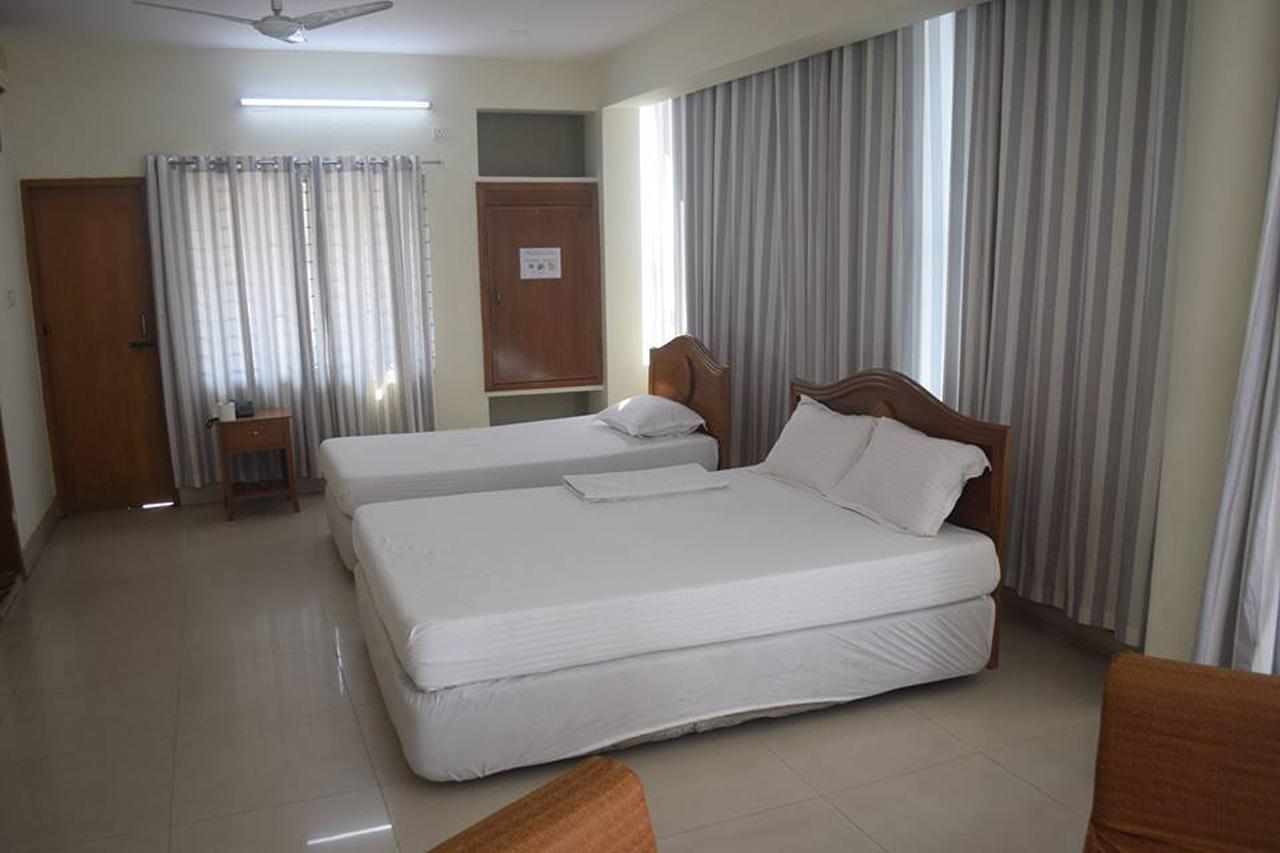 Hotel Marine Plaza Cox's Bazar Buitenkant foto